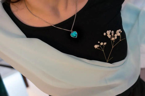 Exploring the Artistry Behind Custom Handwritten Heart Necklaces - Customcuff