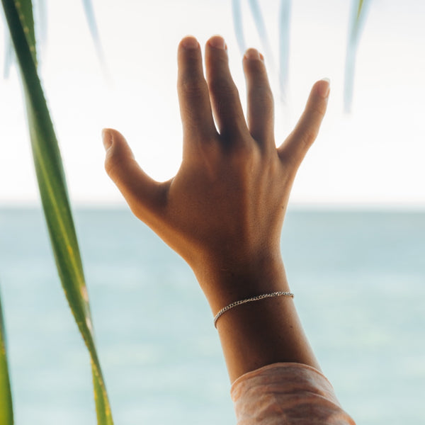 Minimal Chain Bracelet